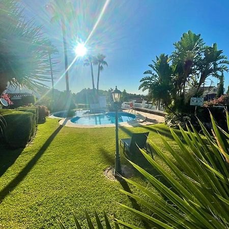 Modern Garden Apartment With A Fantastic Sea View And A Private Garden Sitio de Calahonda Bagian luar foto